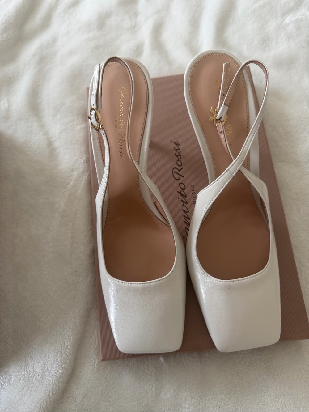 Gianvito Rossi White Leather Square-Toe Slingback Pumps worn once, size 40